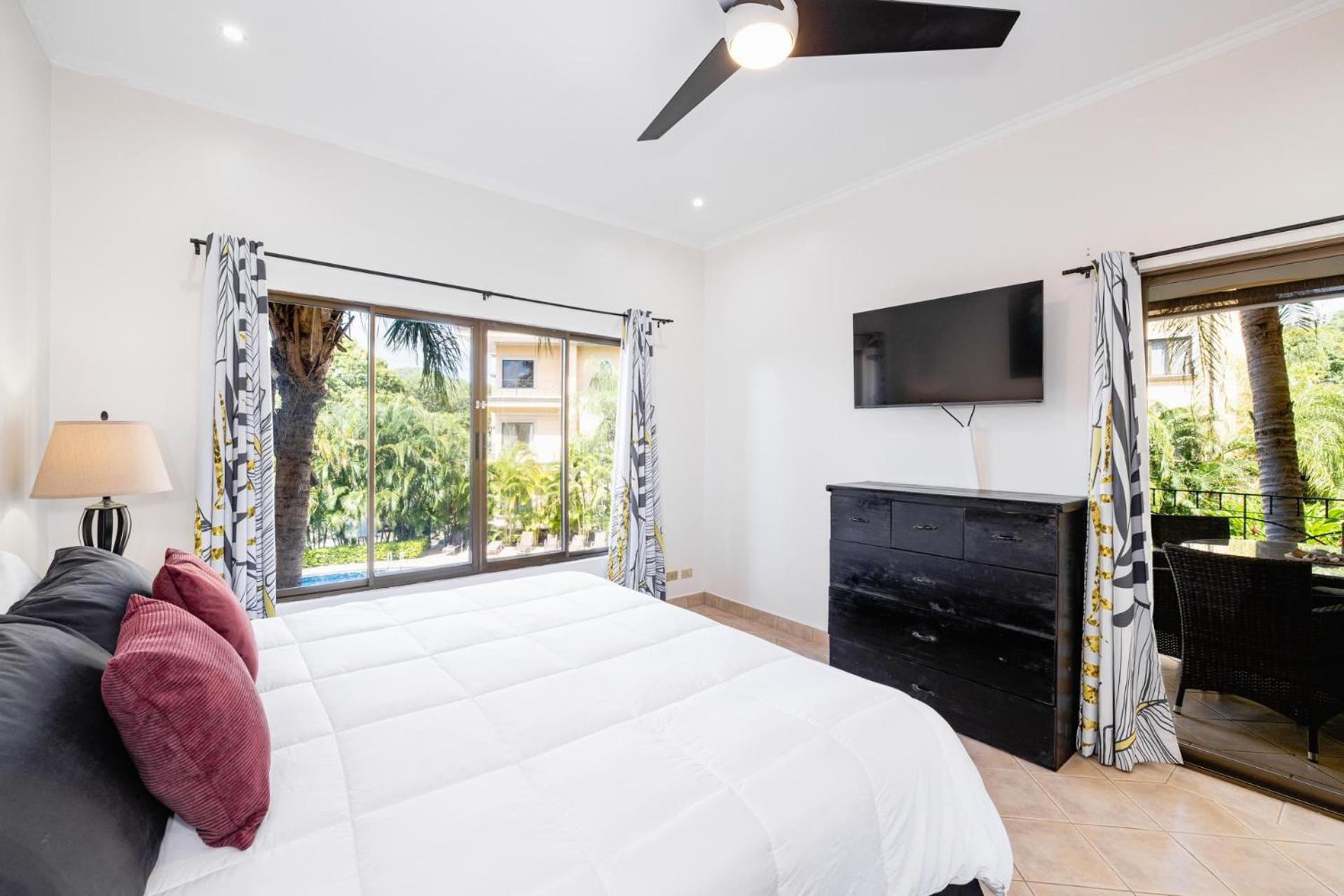 Sunrise 6- Ocean View 2 Bedroom Condo, Steps To The Beach Tamarindo Extérieur photo